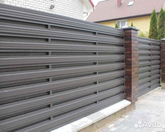 Заборы жалюзи и евроштакетник