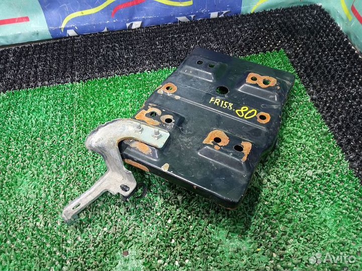 Площадка под аккумулятор Mitsubishi Pajero Sport