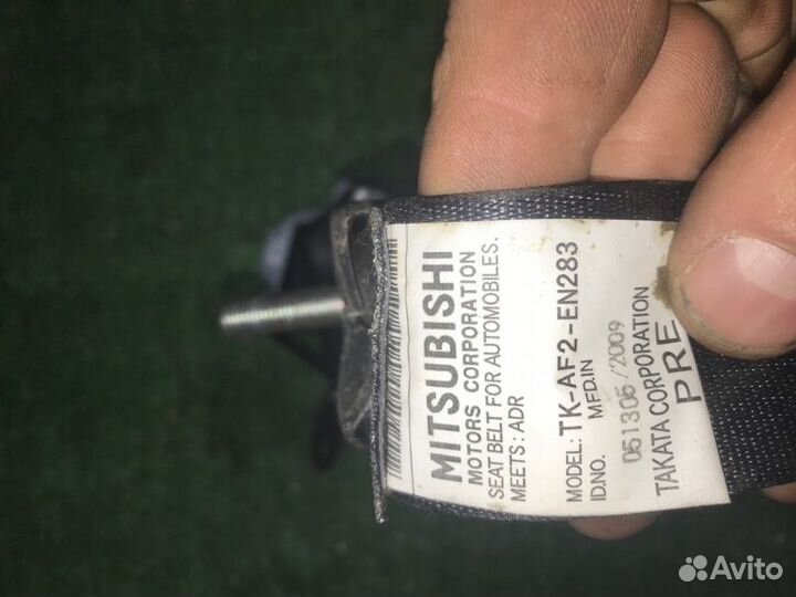 Ремень безопасности передний левый Mitsubishi