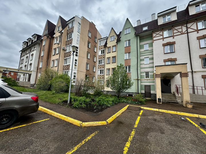 2-к. квартира, 53 м², 2/5 эт.