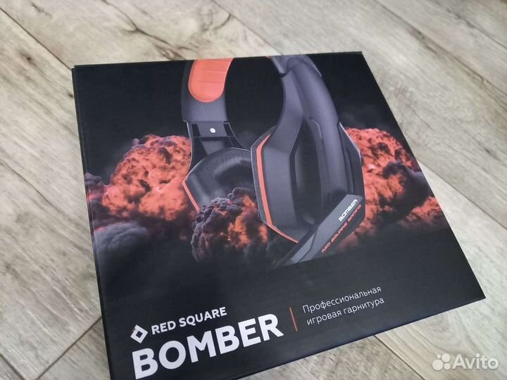 Игровые наушники с микрофоном Bomber