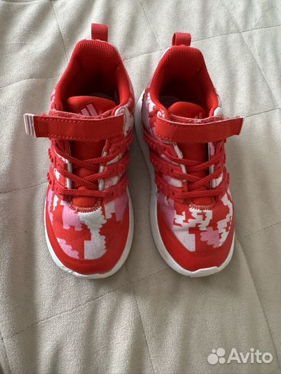 Кроссовки adidas 25
