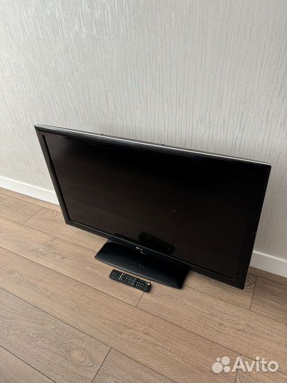 Телевизор lg диагональ 43' б/у