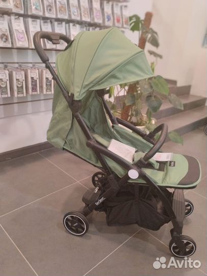 Коляска прогулочная Leclerc Magic