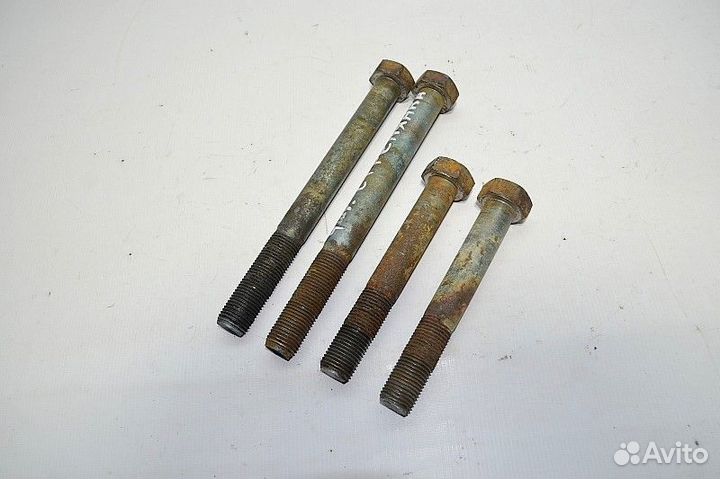 Крепежный болт MAN TGA 18.430 (01.00)