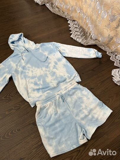 Костюм двойка худи шорты