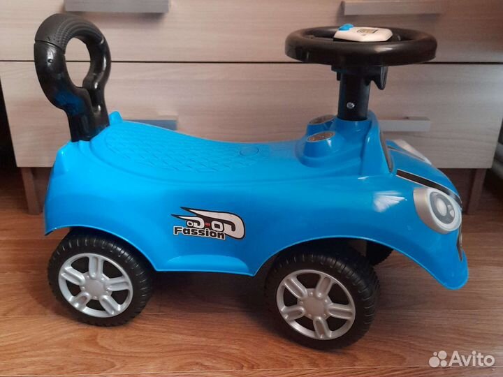 Машинка-каталка