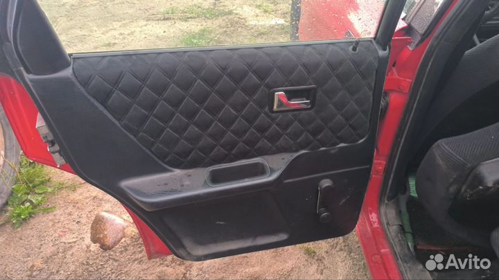 Обшивки дверей Audi 80