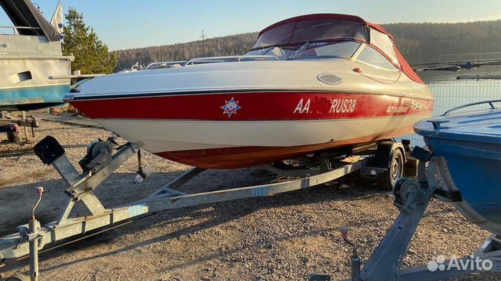 Американский катер Stingray 200cs