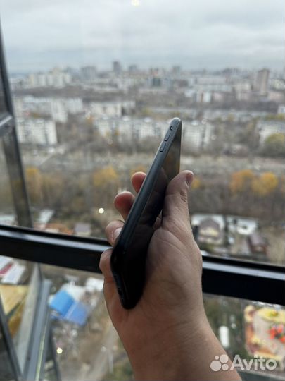 iPhone Xr, 128 ГБ