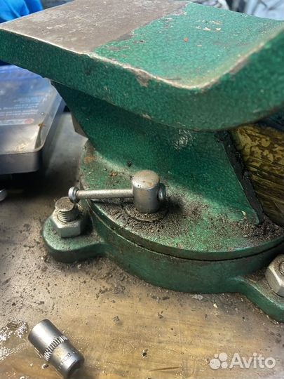 Тиски разные