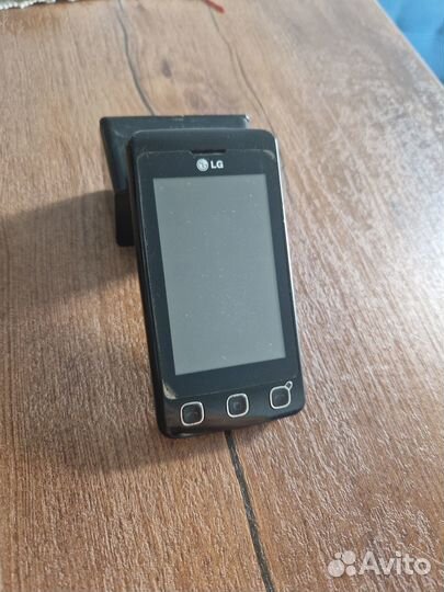 Телефон LG kp 500