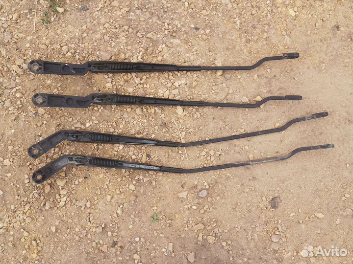 Поводок дворников Octavia tour