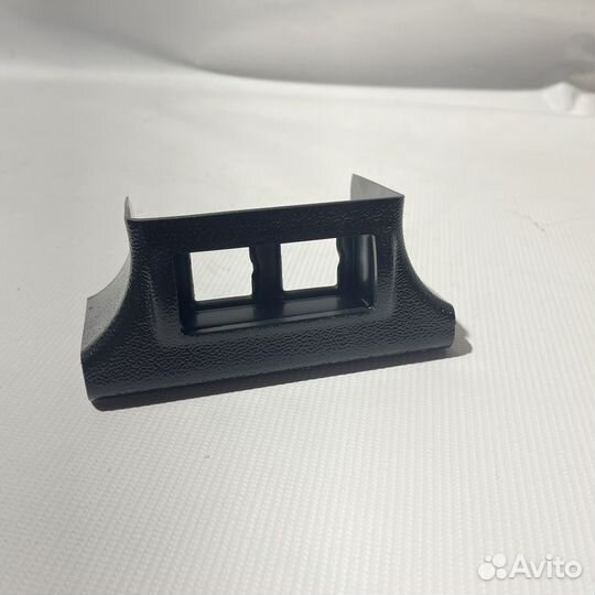 Гнездо-вставка под дополнительные кнопки