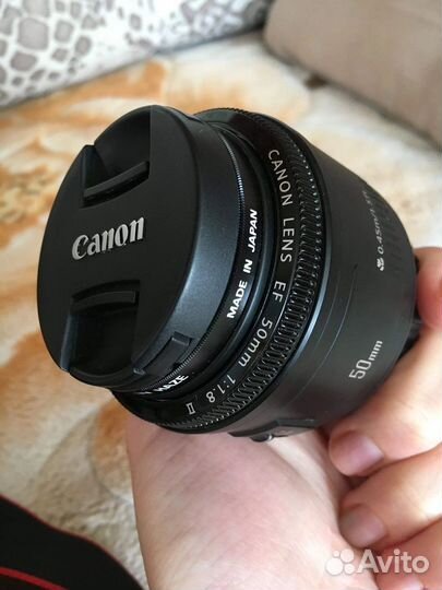 Зеркальный фотоаппарат Canon 1100d + 2 объектива