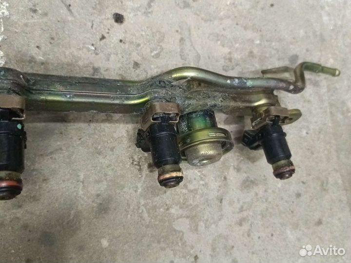 Топливная рампа с форсунками хонда d15b civic
