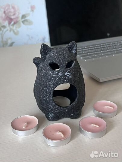 Подсвечник Кошка с блёстками Красный Куб