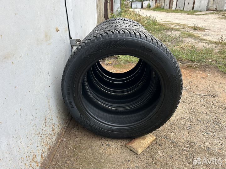 Nokian Tyres Hakkapeliitta 8 215/55 R17