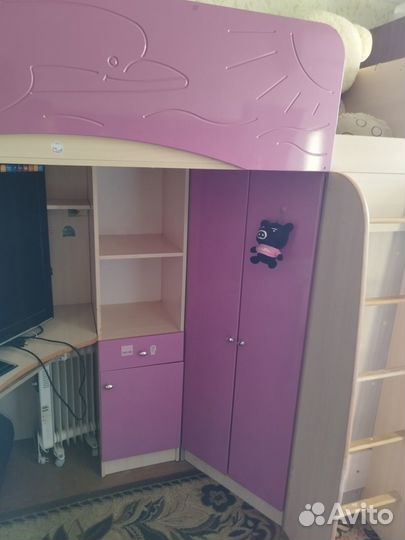 Детская двуярусная кровать