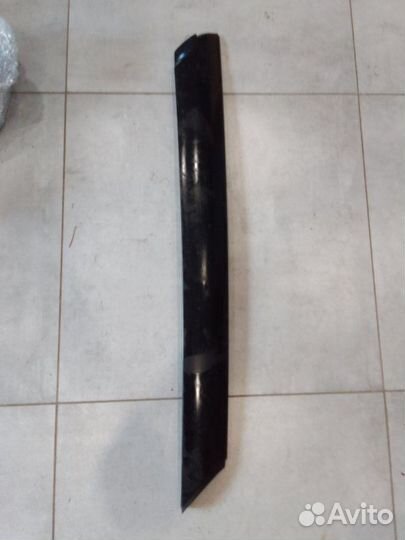 Накладка стойки лобового стекла левая Land Rover