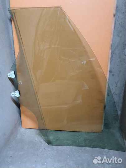 Запчасти для правой передней двери Nissan Leaf