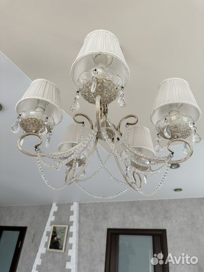 Люстра и 2 бра