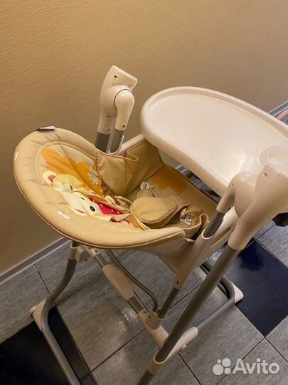 Стульчик для кормления Nuovita качели