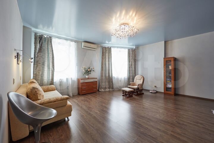4-к. квартира, 200,9 м², 8/10 эт.