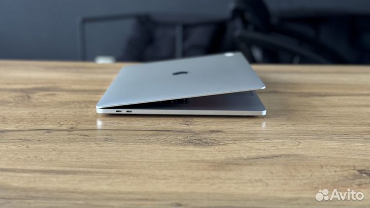 MacBook Pro 16 2021 16 512 (19 циклов )