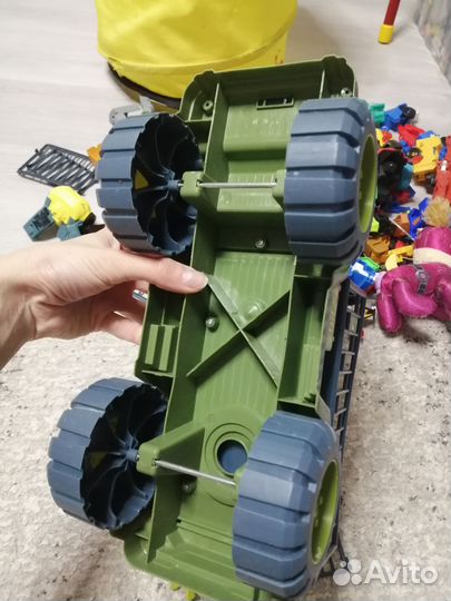 Корзина для игрушек+игрушки пакетом