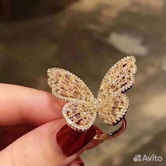 Кольцо в виде бабочки