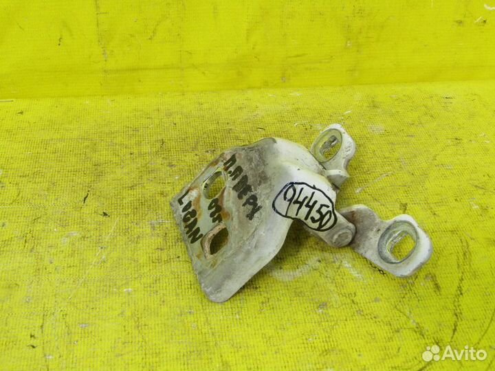 Петля двери Renault Logan 08г 94450