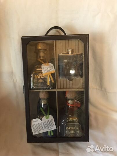 Набор бутылок