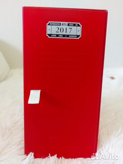 Шкафчик из Season's Greetings BTS 2017