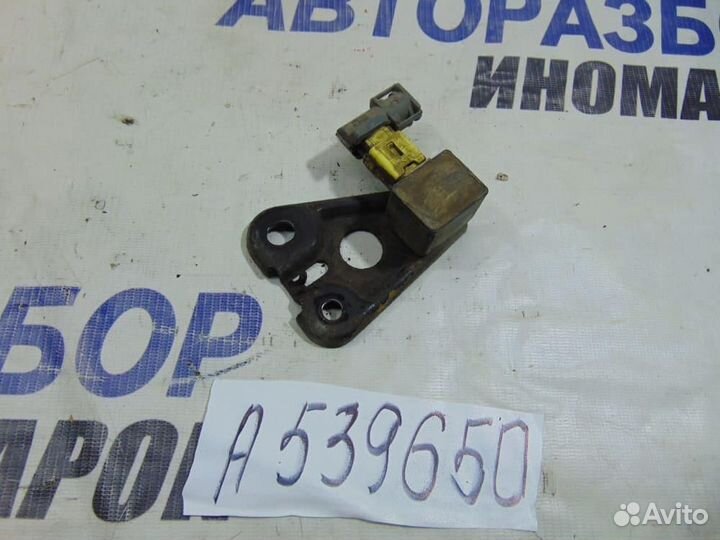 Датчик AIR BAG для Toyota Vitz 1 1999-2005г