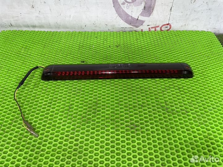 Стоп - сигнал дополнительный Chevrolet Tahoe GMT40