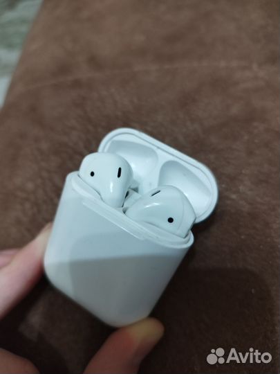Airpods 1 го поколения