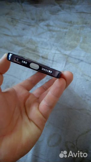 Чехол на iPhone