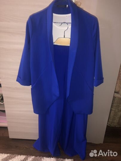 Костюм женский