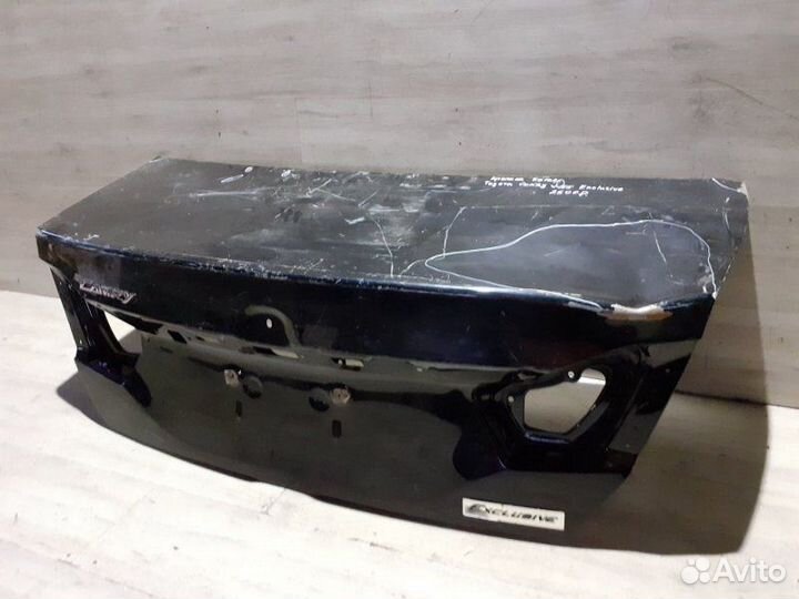 Крышка багажника Toyota