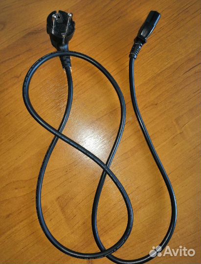 Кабель питания для компьютера
