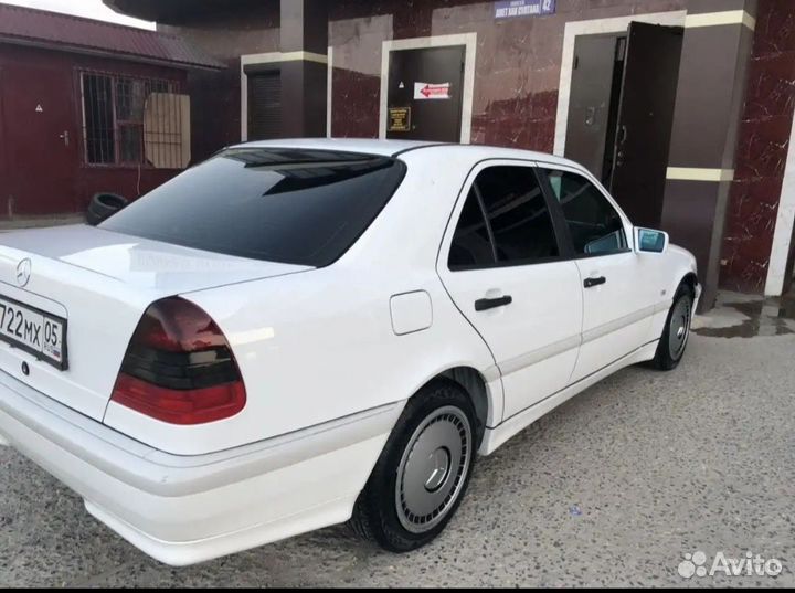 Передний бампер priora 2 белый