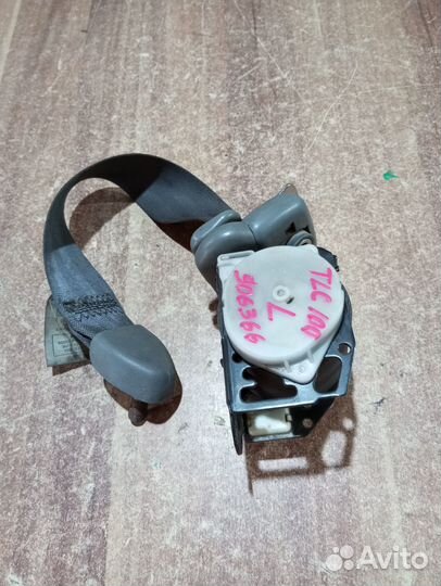 Ремент безопасности задний левый Toyota land cruis