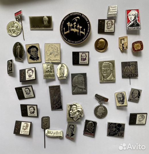 Коллекция значков советского периода