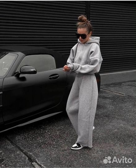 Спортивный костюм женский