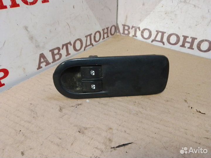 Блок управления стеклоподъемниками передний левый