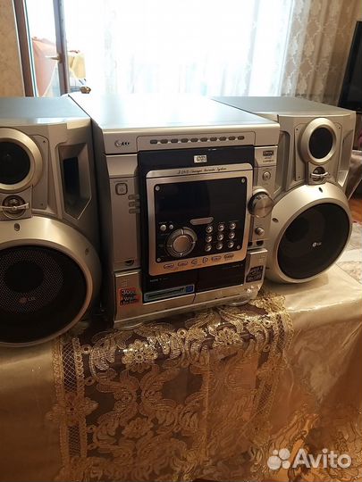 Музыкальный центр