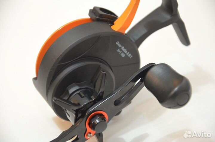 Катушка зимняя grfish ICE power 501 (L) и 500 (R)