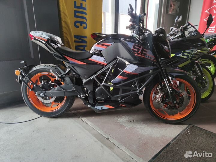 Электромотоцикл SE GTR 72v 60ah черный без сборки