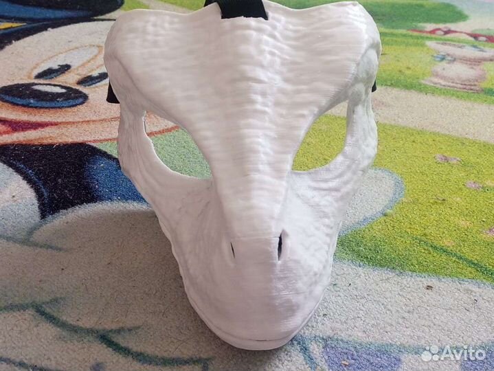 Маска раптора белая, отдаю только в Сургуте